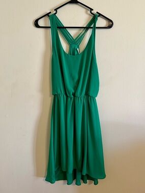 Green Sleeveless Chiffon Dress with Strappy Back